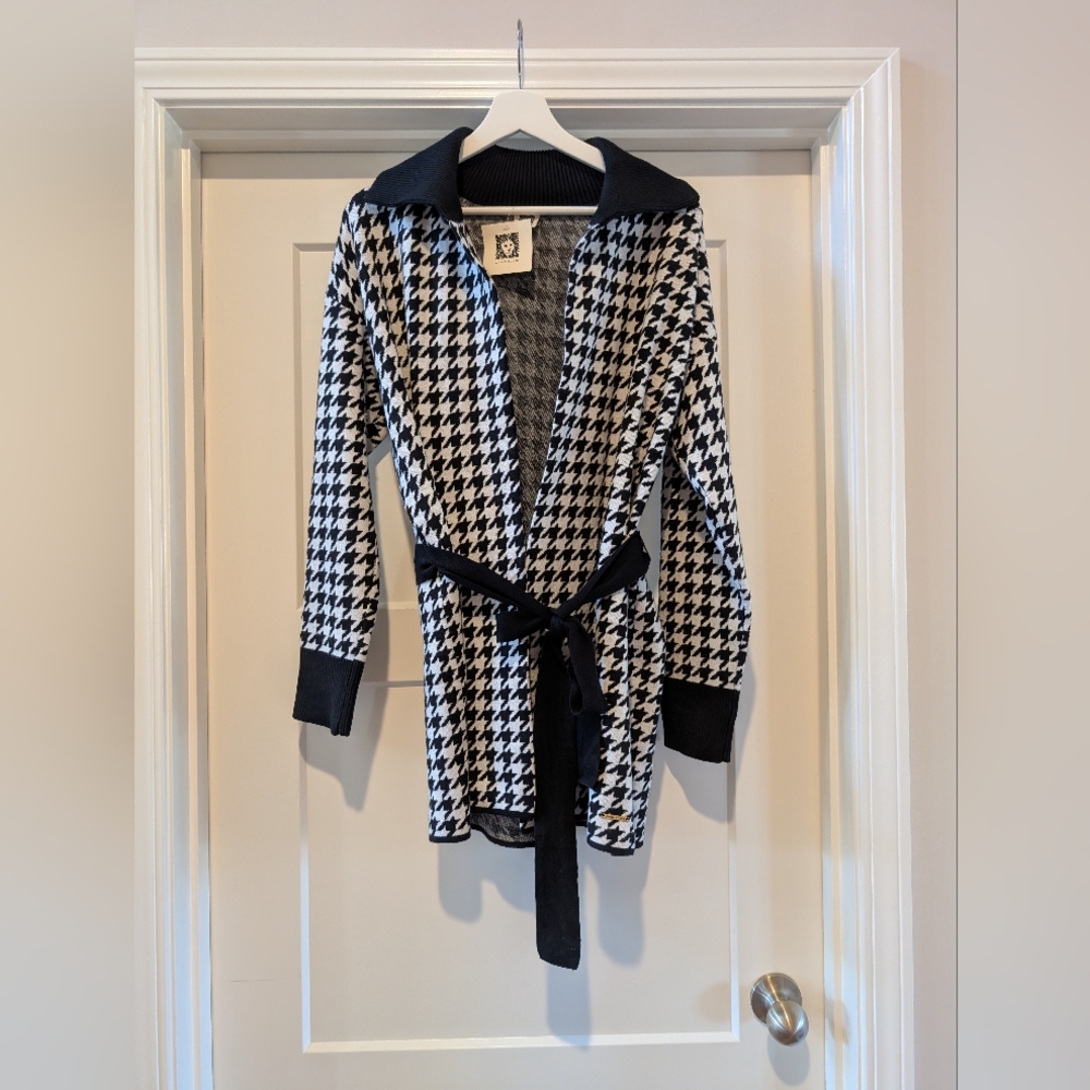 Anne Klein Black and White Houndstooth Cardigan with Belt Size Medium NEW